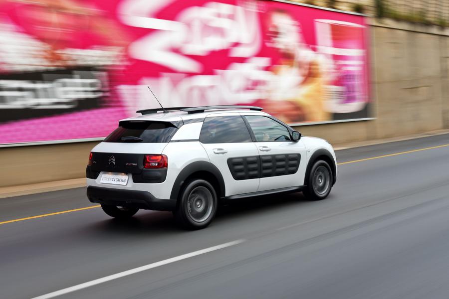  Citroen C4 Cactus 2015 года  (ZA) (фото 16 из 19)